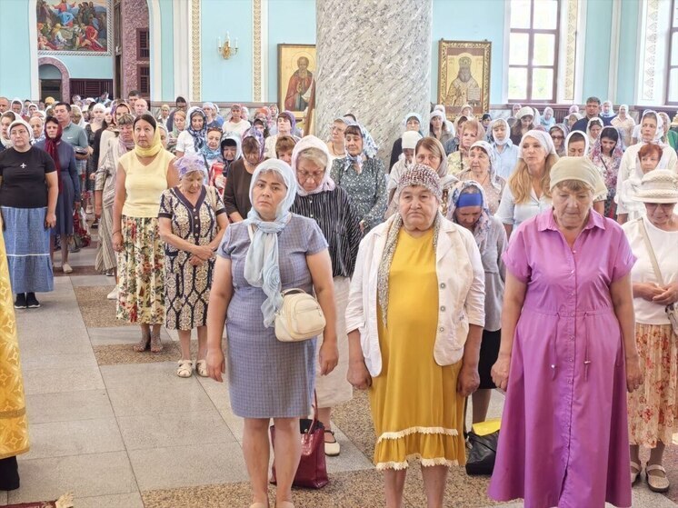 В Чите прошел крестный ход в честь Казанской иконы Божьей Матери