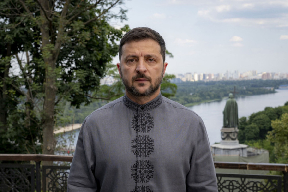 FT: Зеленский столкнулся с серьезным давлением на поле боя и внутри Украины