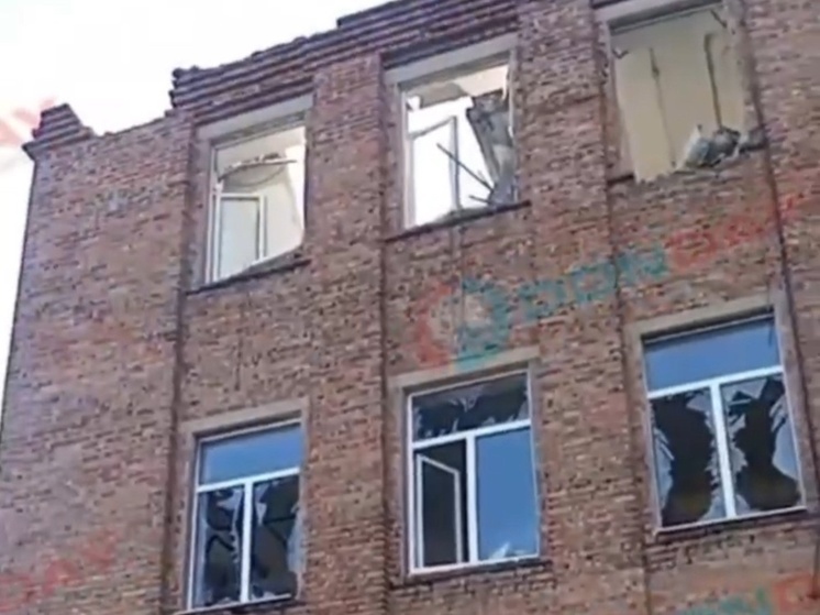 Появилось видео последствий ночной атаки БПЛА в Каменоломнях Ростовской области