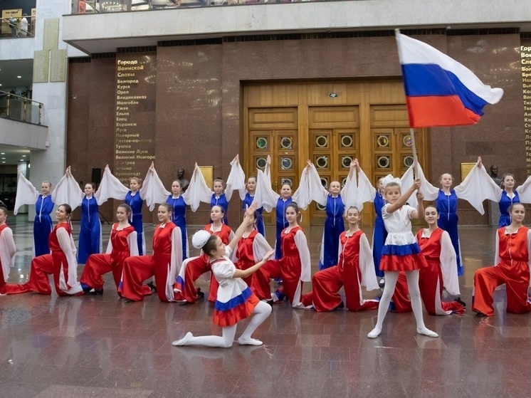 Музей Победы приглашает туляков создать триколор ко Дню флага России