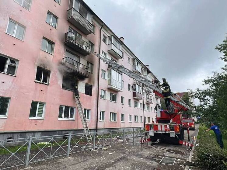 4 человека пострадали из-за взрыва газа в Великих Луках