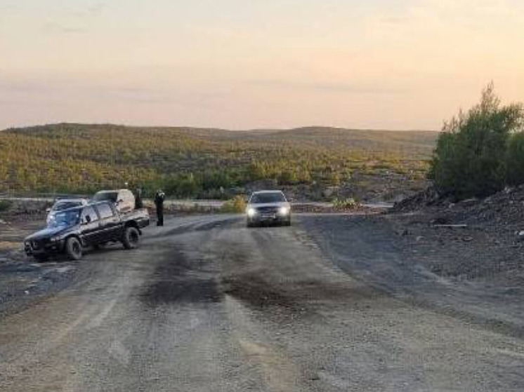 В Печенгском районе Opel Campo улетел в кювет