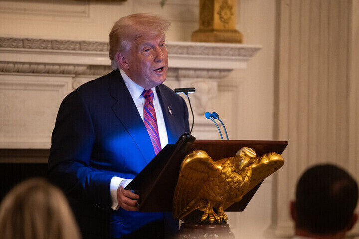 Президент США призвал изменить название профессионального футбольного клуба