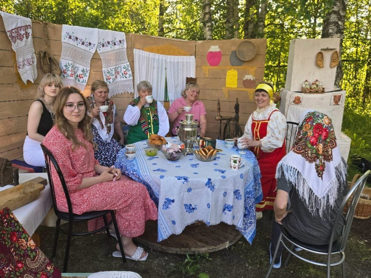«Бабушкин сундук» раскрыл тайны старины в поселке Лейпи