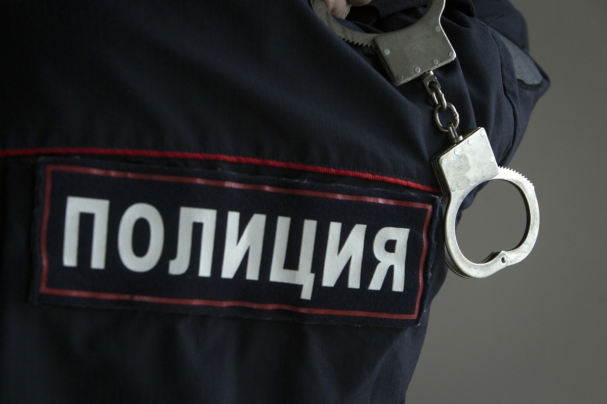 Полиция Петербурга задержала подростка по подозрению в нападении на женщину