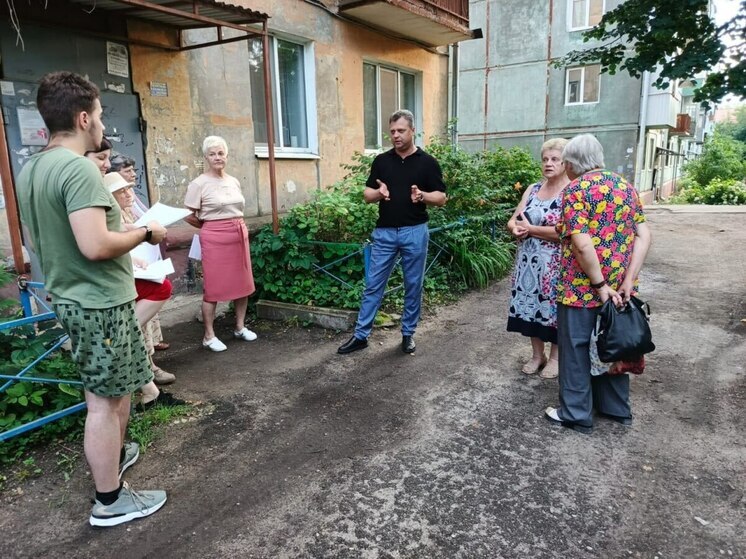 Калужский депутат поможет жителям улицы Бутома