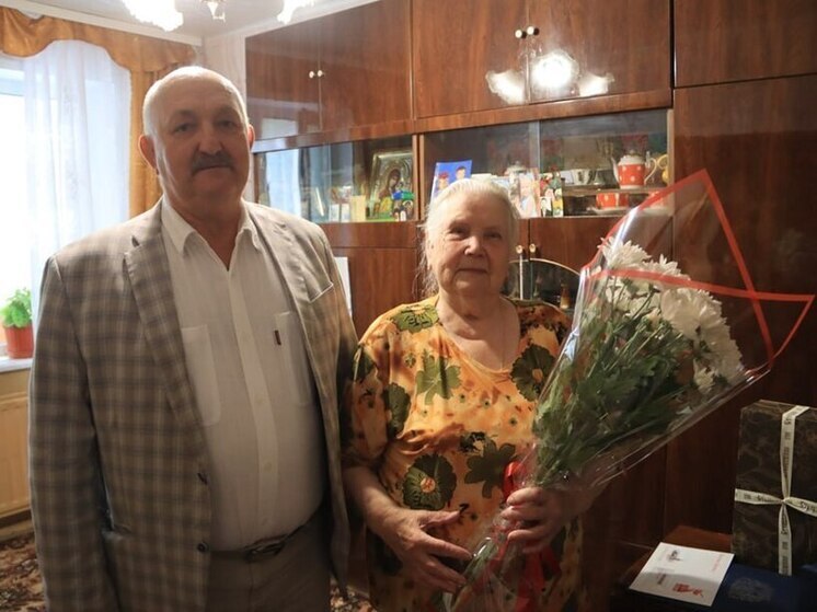 Ветерана Великой Отечественной войны из Псковской области поздравили с 85-летием