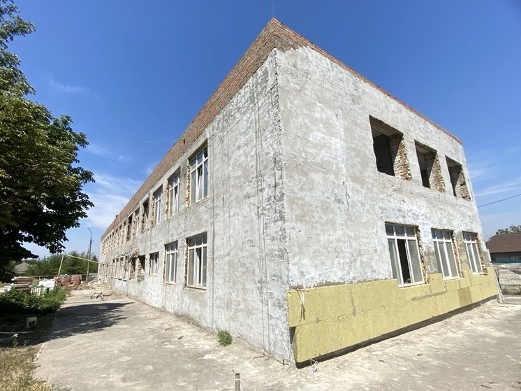 В школе искусств Мариуполя приступили к ремонту крыши