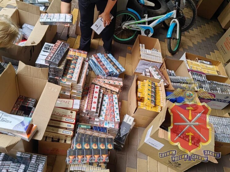 В Киреевске полицейские забрали из незаконной торговли около 13 тыс пачек сигарет