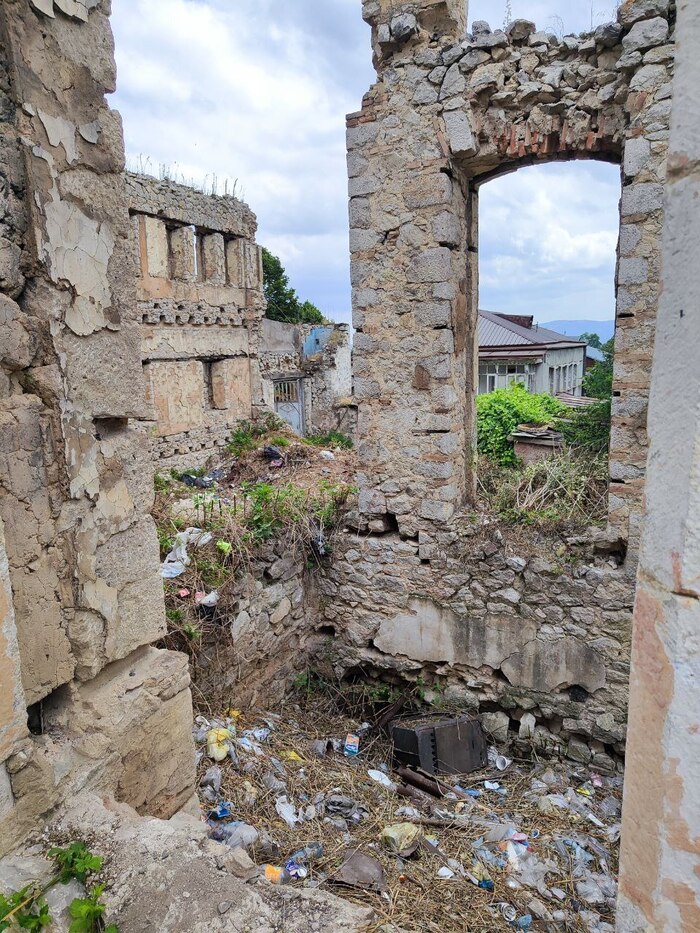 Nuevas construcciones en Shusha, Azerbaiyán.