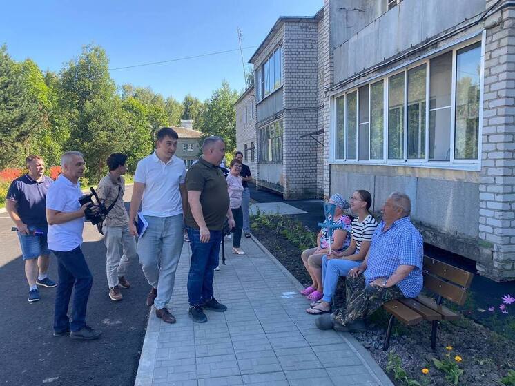 Партийный десант проверил ход благоустройства в Рыбинском округе