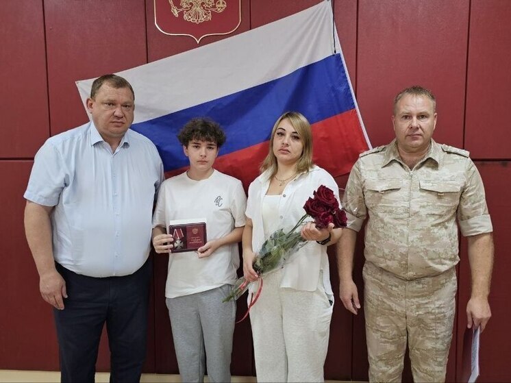 В Предгорном округе передали награды семьям погибших бойцов