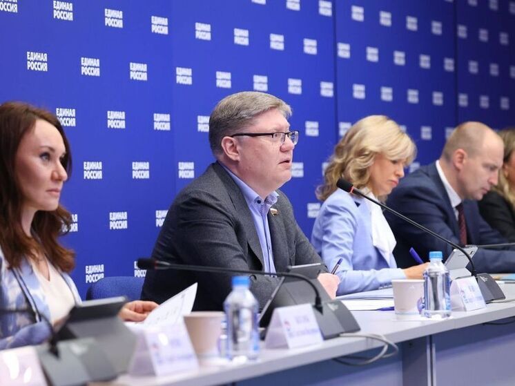 Андрей Исаев: Партпроект «Моя карьера с Единой Россией» в этом году помог трудоустроить более 2,3 тысяч участников СВО
