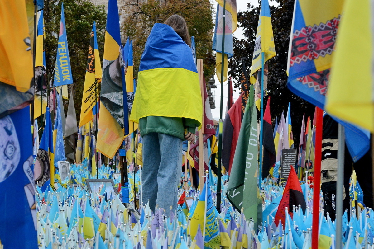 Le Monde: Украина столкнулась с нехваткой мест для захоронений погибших военных