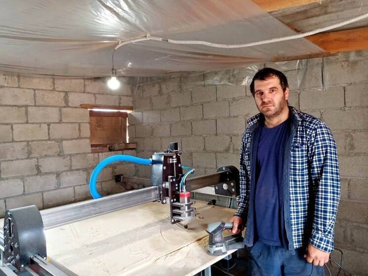 Многодетный отец открыл на Ставрополье столярный бизнес с помощью госконтракта