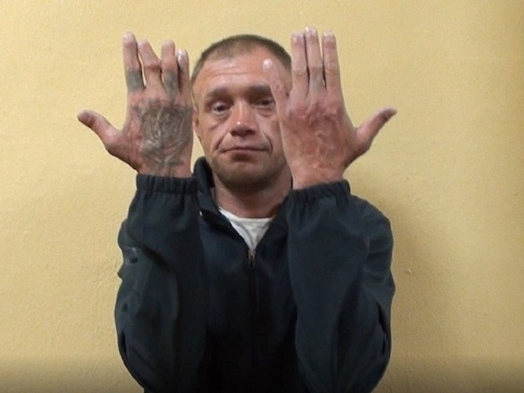 Свердловчанина подозревают в нападении на пенсионерок в подъезде