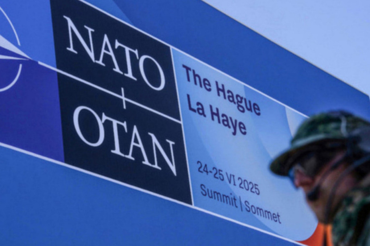 AP: НАТО координирует поставки артснарядов и других боеприпасов на Украину