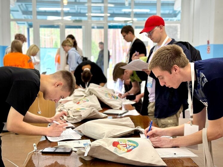 Инженерный молодежный форум проходит в парк-отеле «Солнечный бор» в Псковской области