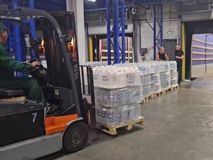 Из Чувашии на передовую отправлено 40 тонн питьевой воды