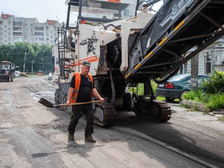 В Курске стартовал капремонт дороги на Театральном проезде