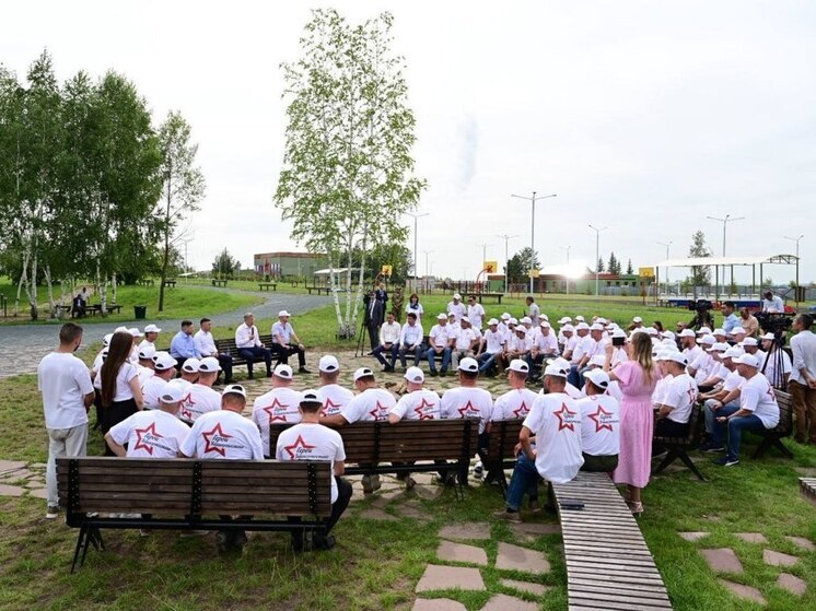 Радий Хабиров встретился с участниками СВО - финалистами программы «Герои Башкортостана»