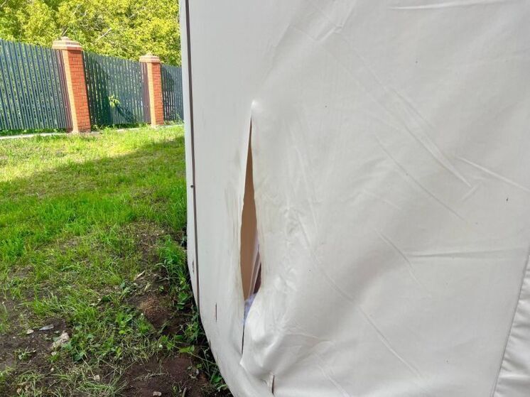 Вандалы в Уфе испортили юрту у Водонапорной башни