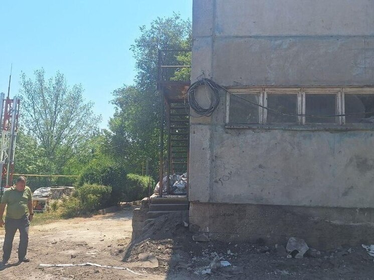 Капитальный ремонт продолжается в Центр внешкольного образования в Мелитополе