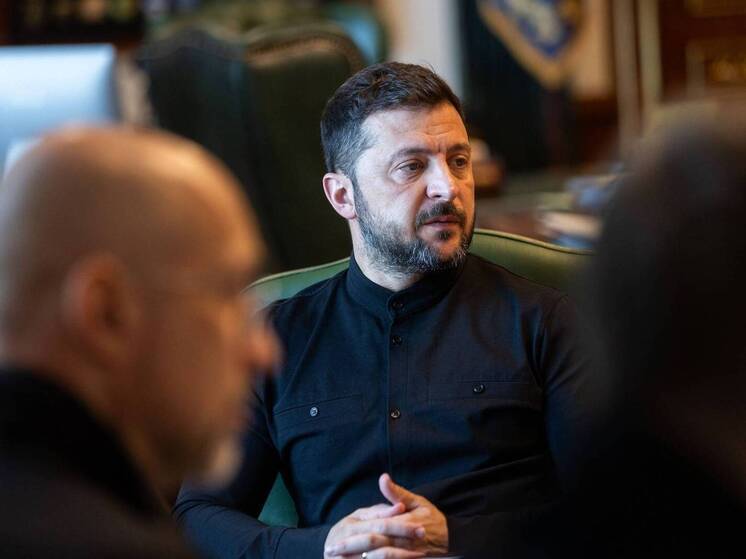 Зеленский подписал закон, фактически ликвидирующий независимость антикоррупционных органов