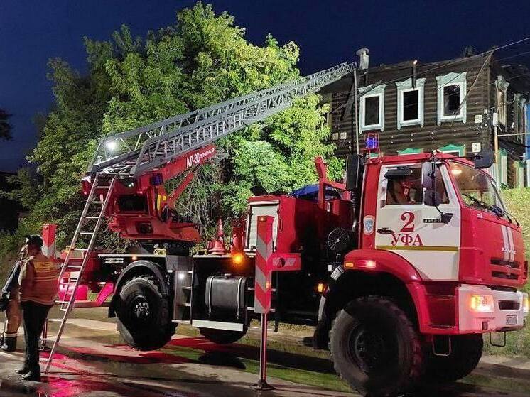 Прокуратура контролирует расследование причин крупного пожара в уфимской Нижегородке