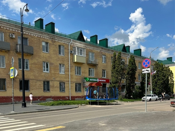 Во Мценске батут установили на дороге