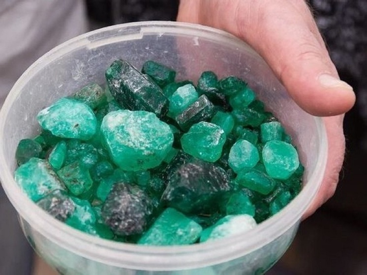 Экспорт уральских изумрудов в Индию вырос на 76 %