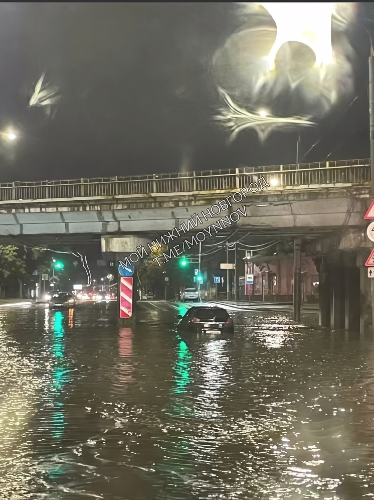 Нижегородцам напомнили, куда жаловаться на подтопления