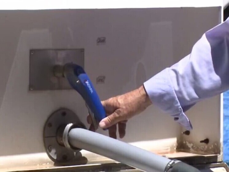 В Ингушетии ежедневно доставляют до 12 тонн воды в населенные пункты, где из-за жары с нею проблемы