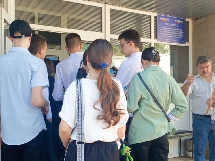 С 2027 года в ЛНР сдача ЕГЭ и ОГЭ станет обязательной