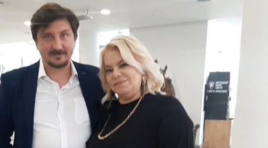 Яна Поплавская с молодым мужем отказались от праздников из-за СВО: видеопризнание