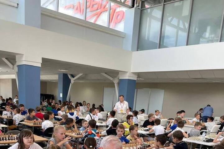 Более 650 юных шахматистов зарегистрировались на участие в «Шоколадном кубке»