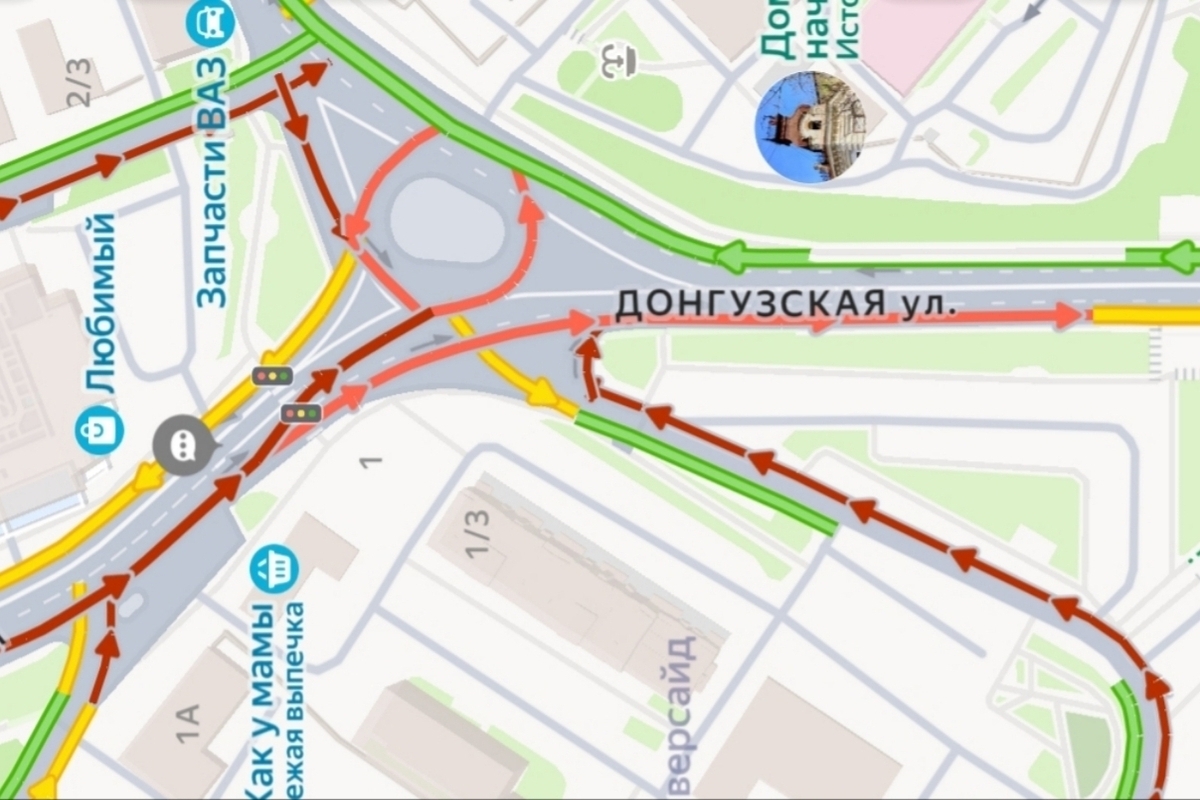 В Оренбурге на мосту через Урал образовалась пробка