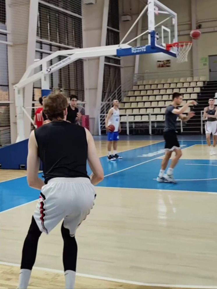Tambov-basketbalspelers beginnen met de voorbereiding op het seizoen