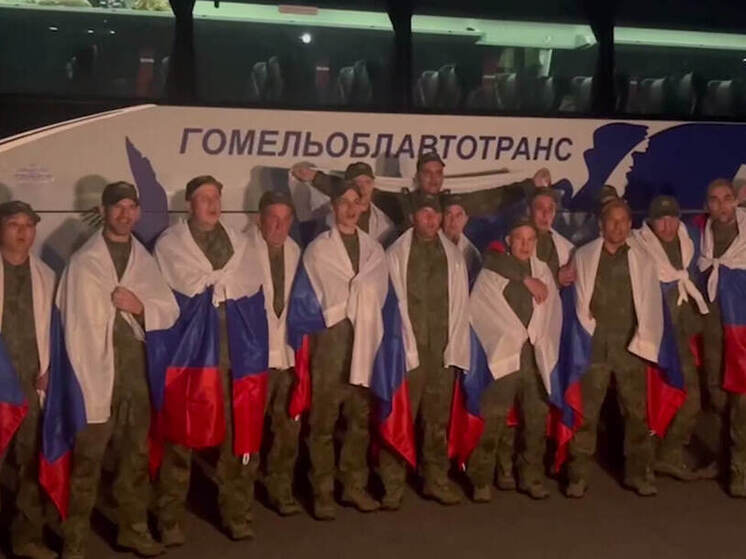 Четверо новосибирцев вернулись домой после обмена пленными