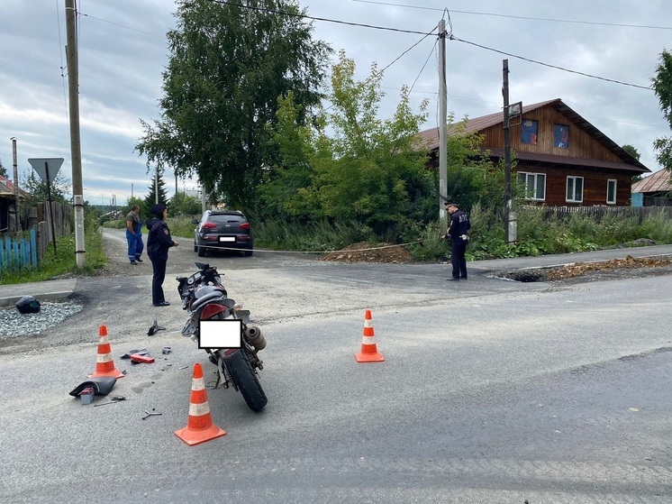 В Первоуральске 16-летний байкер перевернул мотоцикл и врезался в Kia