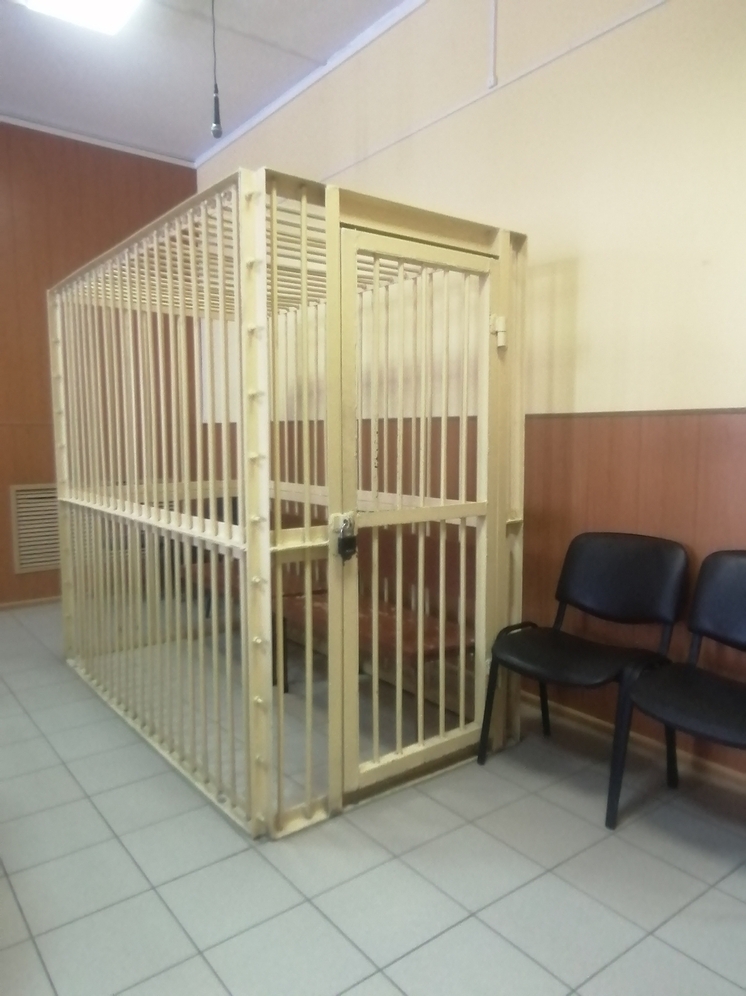 В Вязниках рабочий вынес с производства металла на 300 тысяч рублей
