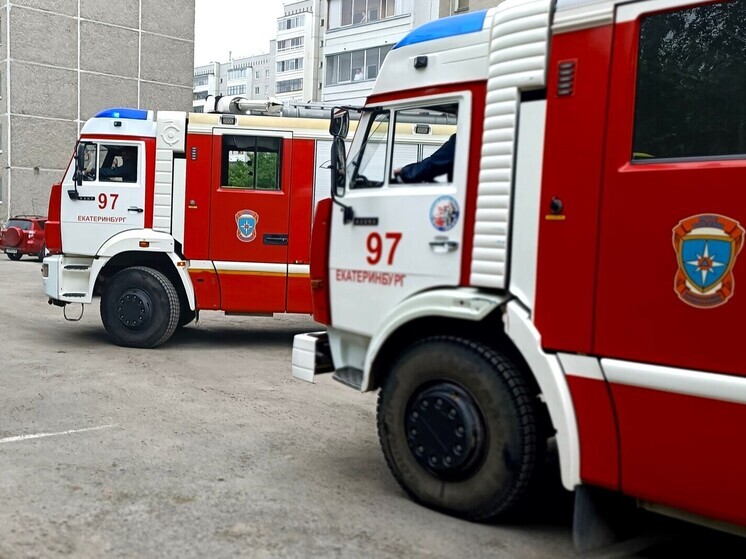 В селе Обуховском сгорел двухквартирный жилой дом