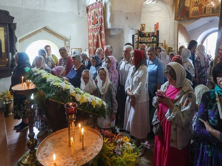 Память княгини Ольги почтили в погосте Выбуты