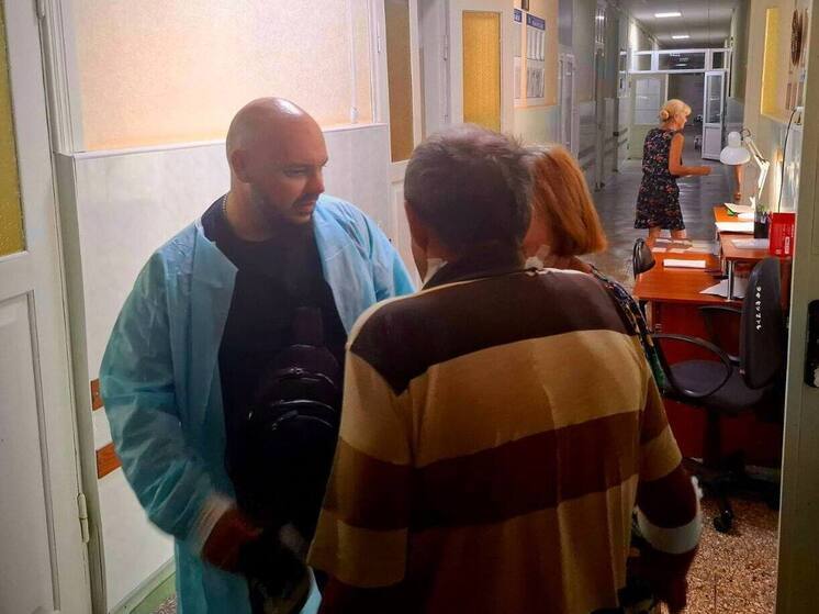 Омбудсмен Херсонской области посетил пациентов, которые пострадали в ходе атак