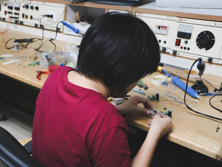 ЛНР осенью откроются клубы направления "Юные техники"