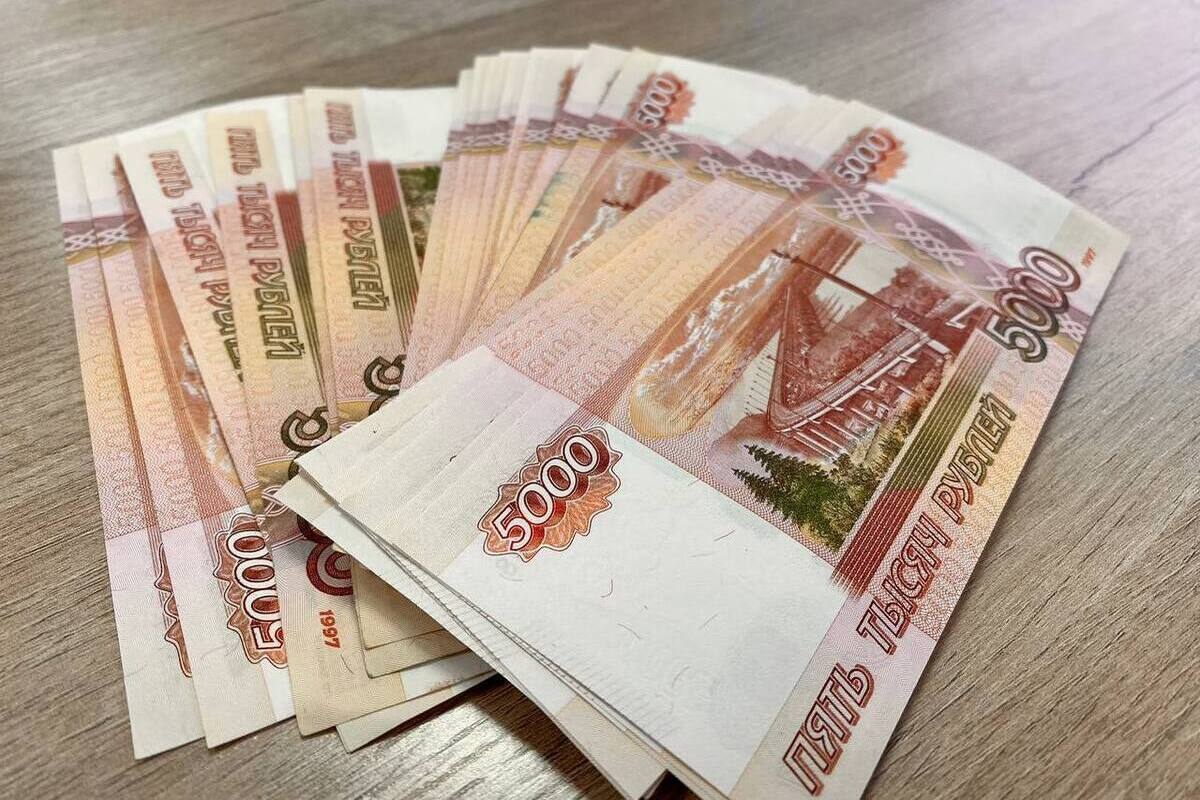 Хотела быстро разбогатеть: 72-летняя самарчанка отдала мошеннику 1,4 млн рублей