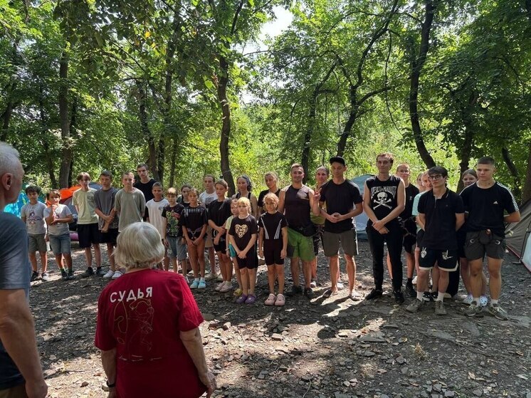 В ДНР прошли соревнования по скалолазанию