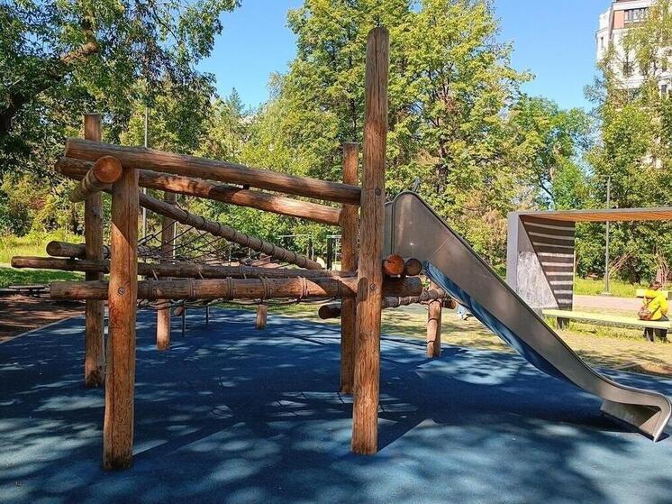 Благоустройство екатеринбургских дворов и модернизацию теплосетей завершат к осени