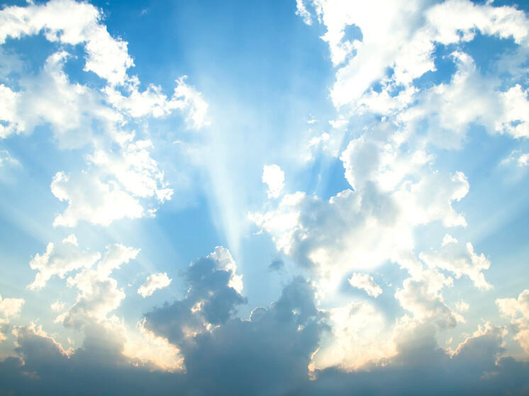 Их ангелы-хранители особенно сильны: эти даты рождения обеспечивают уникальную защиту