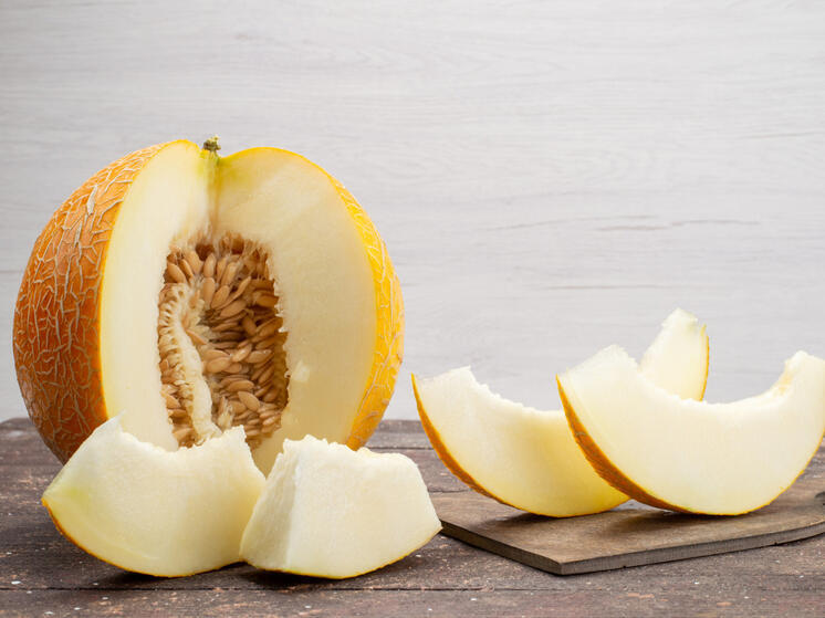 Теперь берем только самую спелую и сладкую: вот как правильно ее выбирать, чтобы наслаждаться вкусом